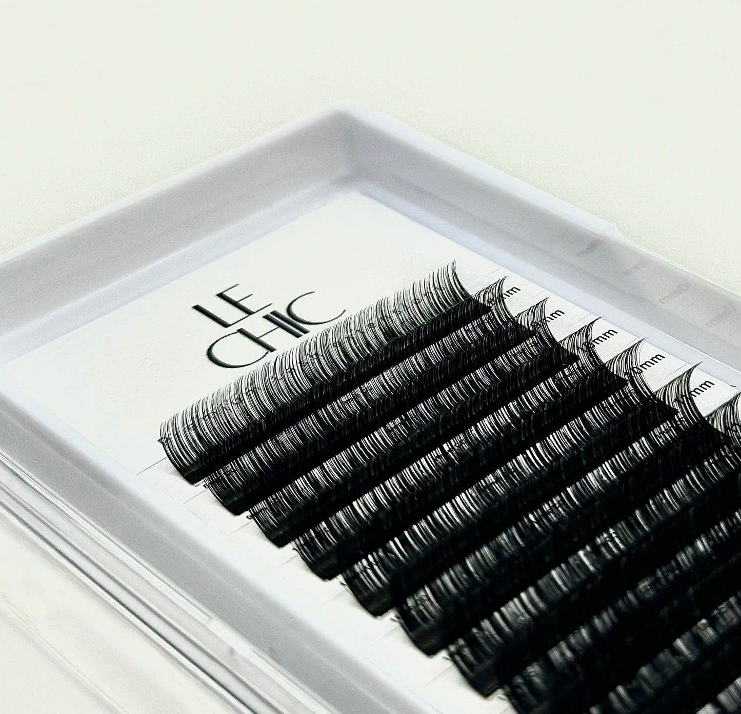 .3 CC Curl Le Chic Lash Extensions
