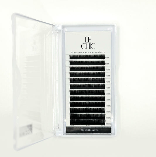 .3 CC Curl Le Chic Lash Extensions